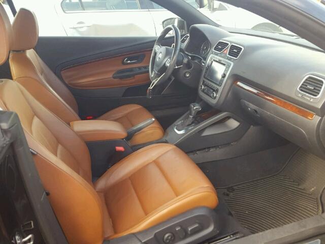 WVWFA7AH1AV011145 - 2010 VOLKSWAGEN EOS LUX 黑色 照片 5