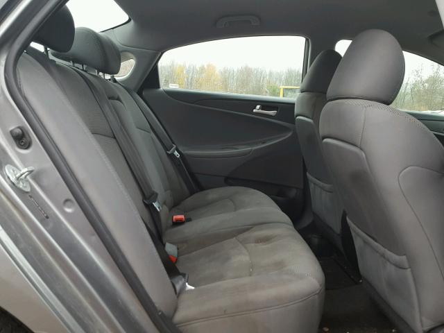 5NPEB4AC3DH756138 - 2013 HYUNDAI SONATA GLS GRAY photo 6