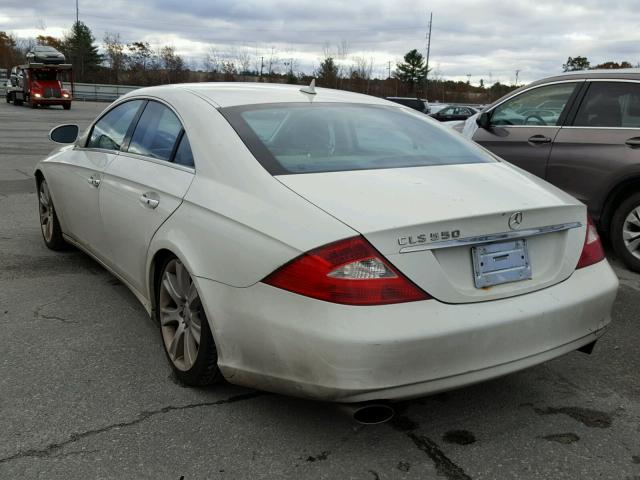 WDDDJ72X28A119665 - 2008 MERCEDES-BENZ CLS 550 WHITE photo 3