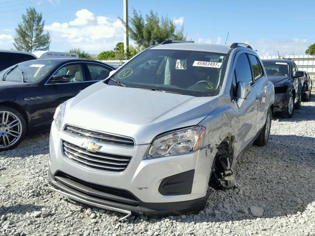 KL7CJLSB1GB761206 - 2016 CHEVROLET TRAX 1LT SILVER photo 2