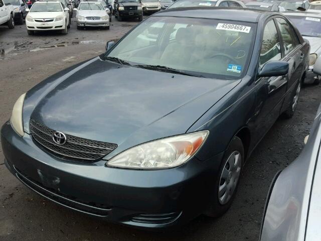 4T1BE32KX4U271782 - 2004 TOYOTA CAMRY LE GREEN photo 2