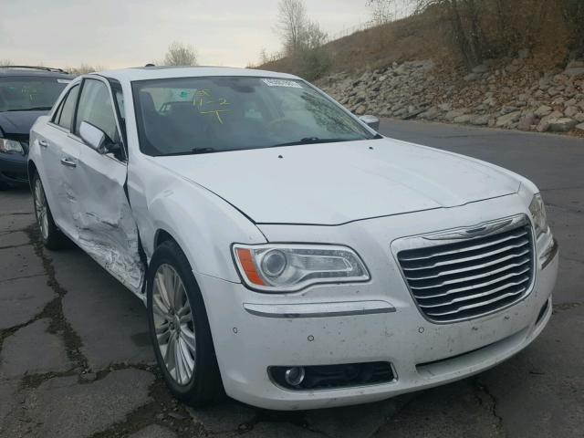 2C3CCAKT8CH284158 - 2012 CHRYSLER 300C WHITE photo 1