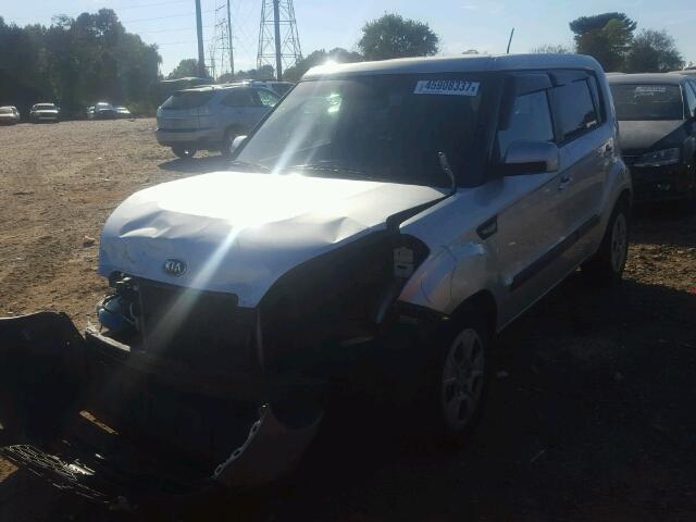 KNDJT2A50D7513358 - 2013 KIA SOUL SILVER photo 2