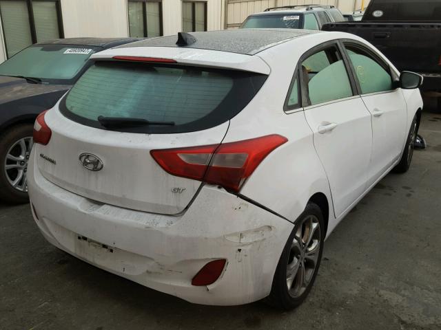 KMHD35LE3DU030407 - 2013 HYUNDAI ELANTRA GT WHITE photo 4