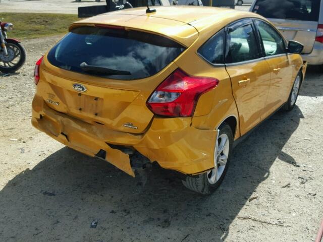 1FAHP3K2XCL427032 - 2012 FORD FOCUS YELLOW photo 4