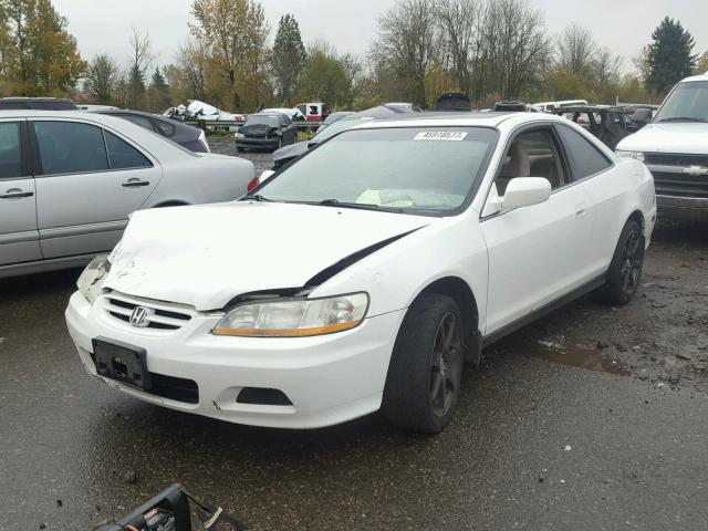 1HGCG32072A006075 - 2002 HONDA ACCORD SE WHITE photo 2