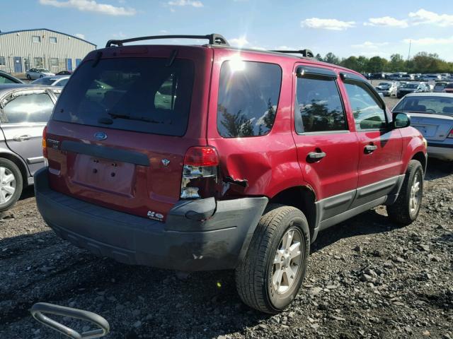 1FMYU931X5KD39646 - 2005 FORD ESCAPE XLT RED photo 4