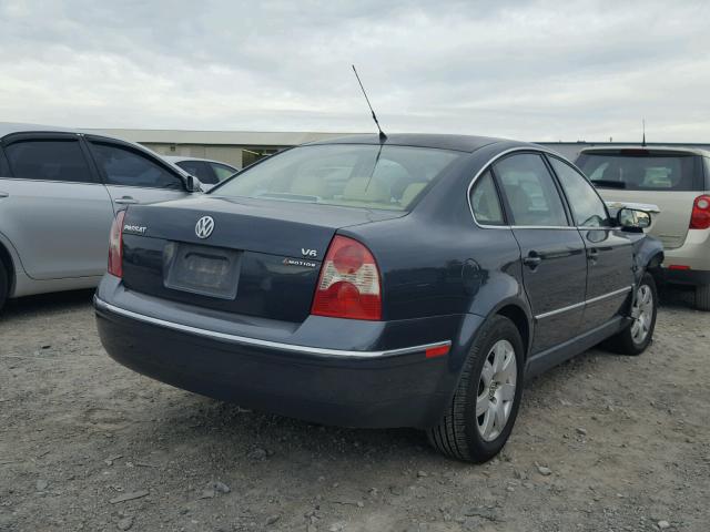 WVWTH63B11P213196 - 2001 VOLKSWAGEN PASSAT GLX GRAY photo 4