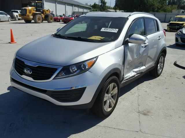 KNDPB3A29D7463598 - 2013 KIA SPORTAGE B SILVER photo 2