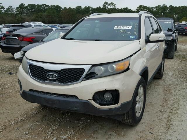 5XYKT4A17BG148965 - 2011 KIA SORENTO BA BEIGE photo 2