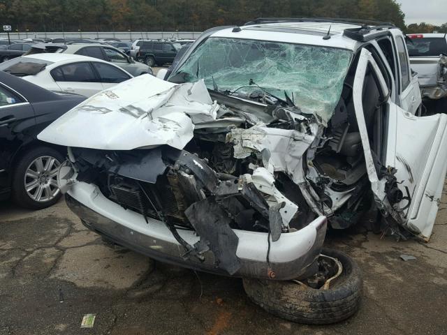 1GKEC16Z45J125887 - 2005 GMC YUKON XL C WHITE photo 2