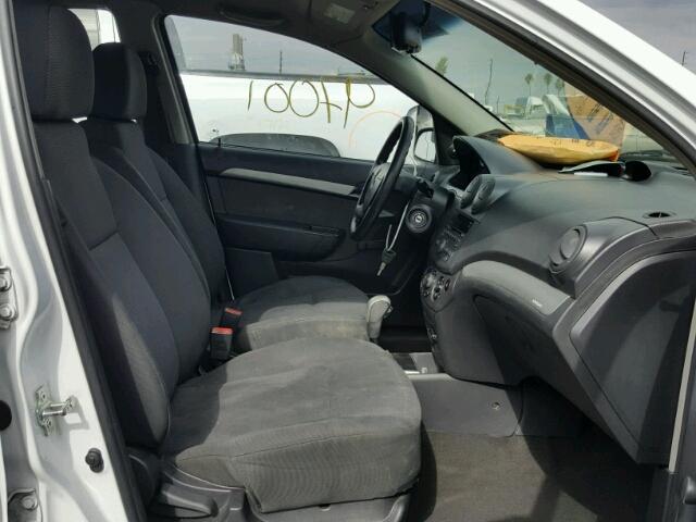 KL1TD5DE6BB193760 - 2011 CHEVROLET AVEO LS WHITE photo 5