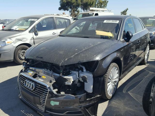 WAUTPBFF5GA034503 - 2016 AUDI A3 E-TRON BLACK photo 2