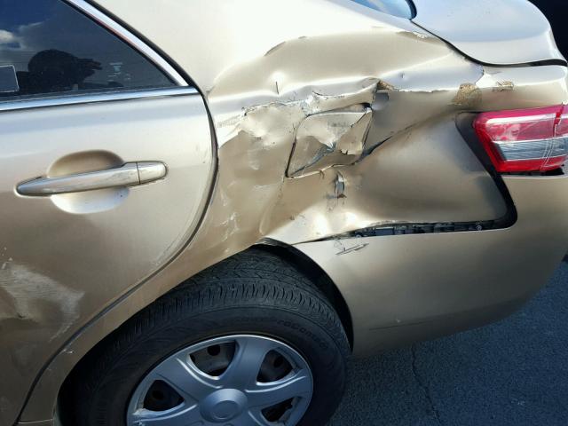 4T1BF3EK1AU023859 - 2010 TOYOTA CAMRY BASE ოქროსფერი ფოტო 9