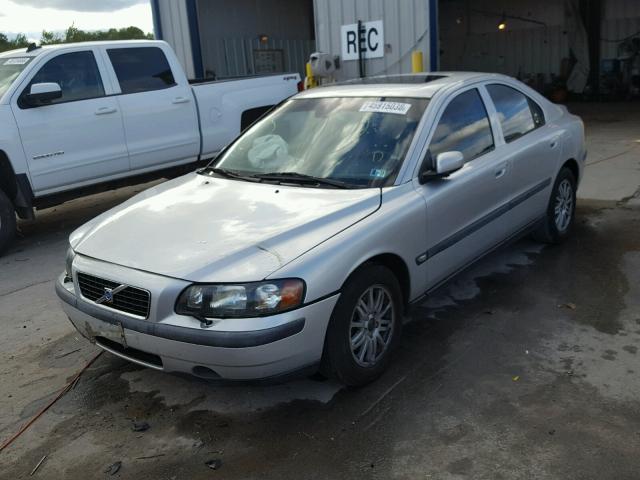 YV1RS64A942317514 - 2004 VOLVO S60 SILVER photo 2