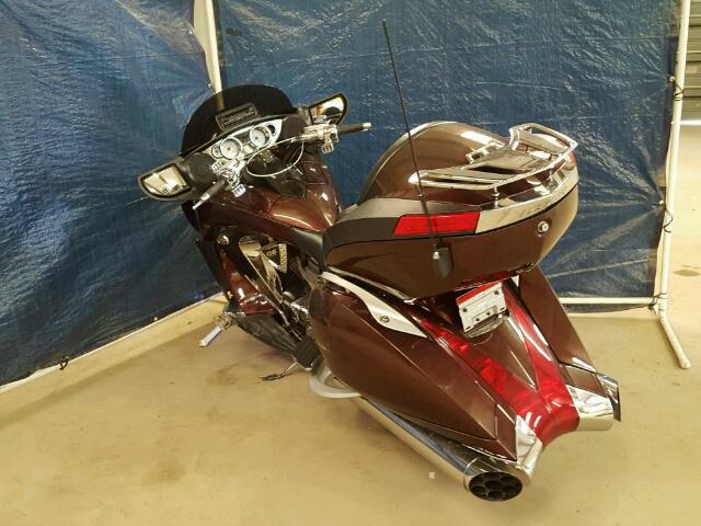 5VPSD36D093001686 - 2009 VICTORY MOTORCYCLES VISION TOU MAROON photo 3