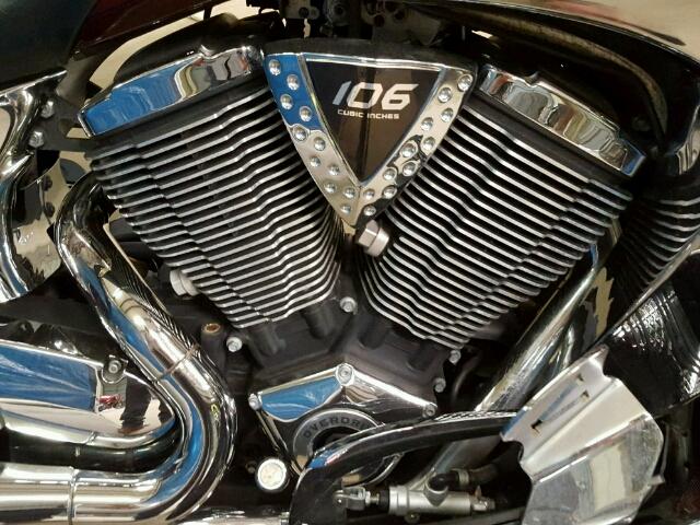 5VPSD36D093001686 - 2009 VICTORY MOTORCYCLES VISION TOU MAROON photo 7