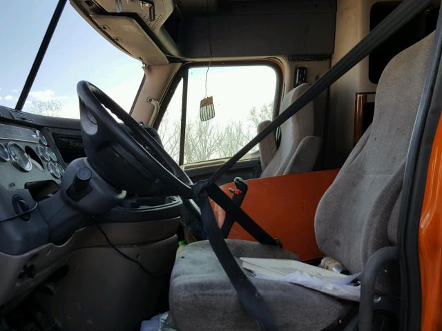 1FUJGLDR8DLBS3393 - 2013 FREIGHTLINER CASCADIA 1 ORANGE photo 5