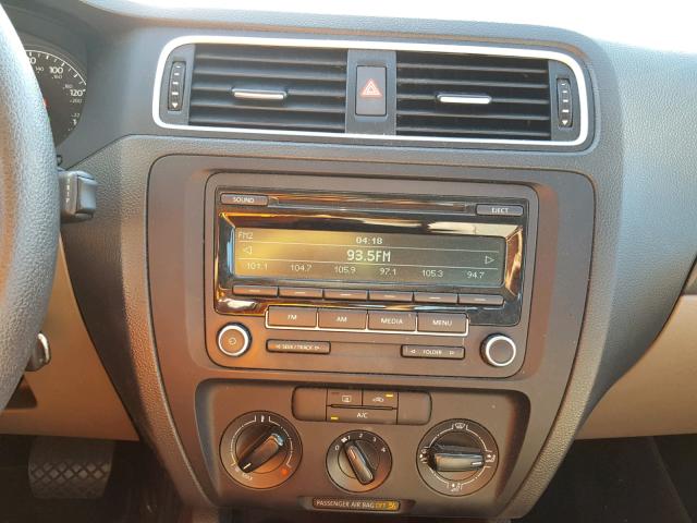 3VW2K7AJ6EM332576 - 2014 VOLKSWAGEN JETTA BASE GOLD photo 9