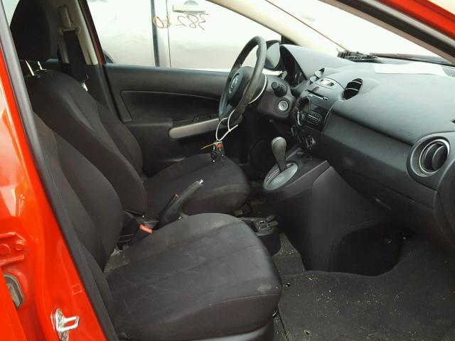 JM1DE1KY4C0133537 - 2012 MAZDA MAZDA2 RED photo 5