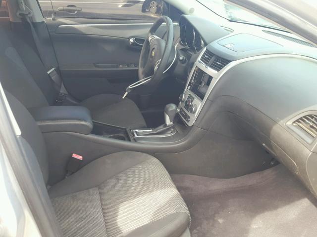 1G1ZC5E09CF201135 - 2012 CHEVROLET MALIBU 1LT GRAY photo 5