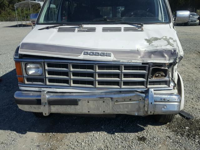 2B6HB21Y3NK173213 - 1992 DODGE RAM VAN WHITE photo 9