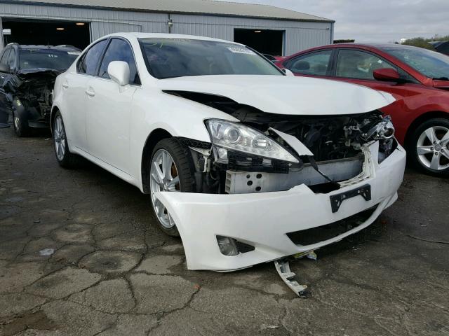 JTHBK262072043192 - 2007 LEXUS IS 250 WHITE photo 1