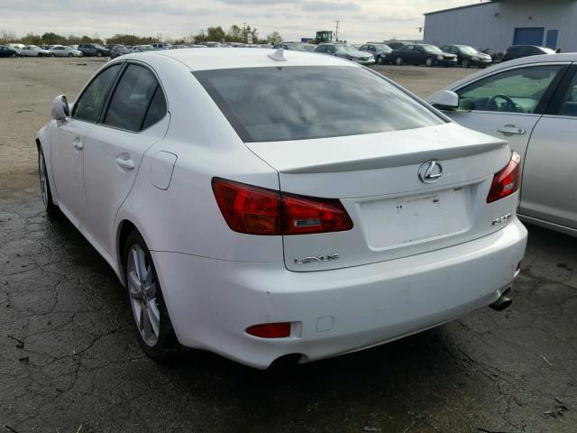 JTHBK262072043192 - 2007 LEXUS IS 250 WHITE photo 3