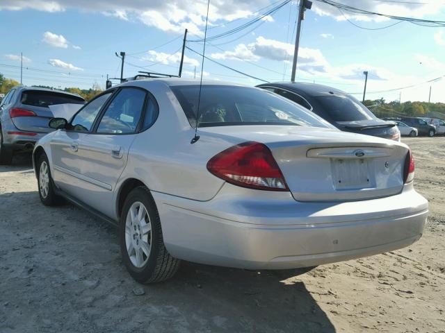 1FAFP53U85A290142 - 2005 FORD TAURUS SE SILVER photo 3