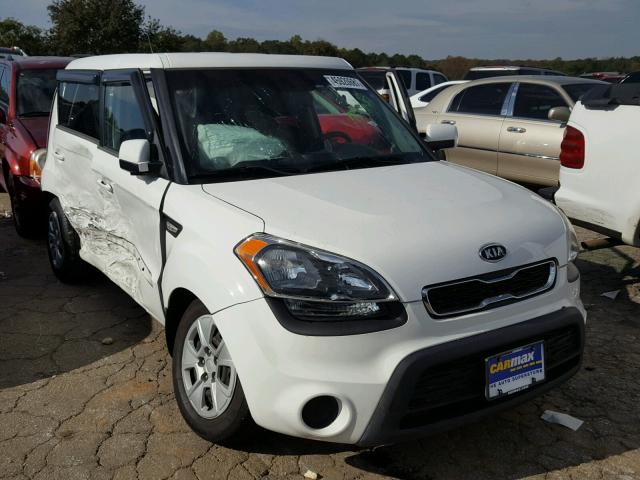 KNDJT2A56C7407530 - 2012 KIA SOUL WHITE photo 1