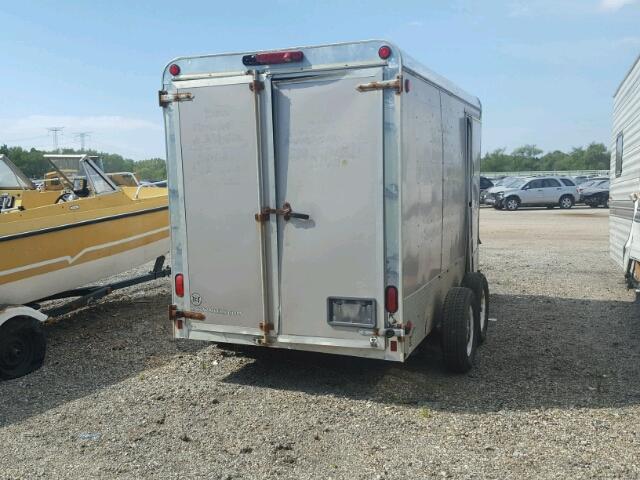 5KG3B541041000115 - 2004 R&R TRAILER SILVER photo 4