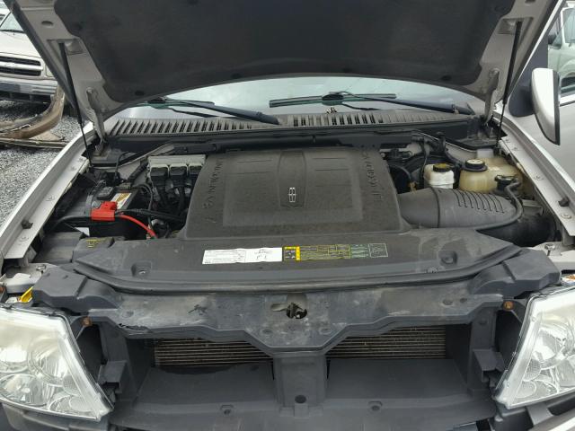 5LMFU28586LJ26844 - 2006 LINCOLN NAVIGATOR SILVER photo 7