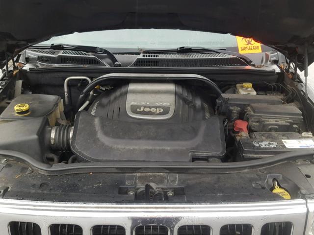 1J8HG58246C133460 - 2006 JEEP COMMANDER BLACK photo 7