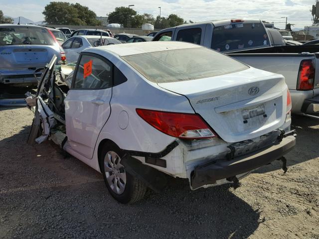 KMHCT4AE0GU118327 - 2016 HYUNDAI ACCENT SE WHITE photo 3