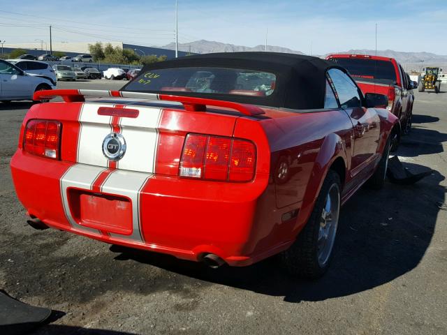 1ZVHT85H455246760 - 2005 FORD MUSTANG GT RED photo 4