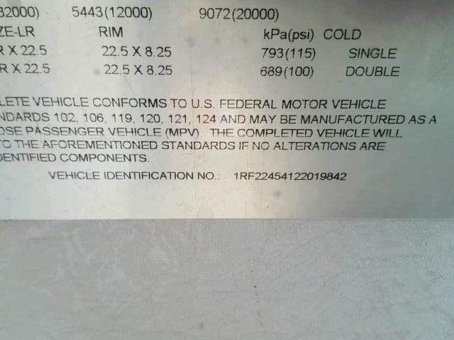 1RF22454122019842 - 2002 ROADMASTER RAIL RAISED RAI TAN photo 10