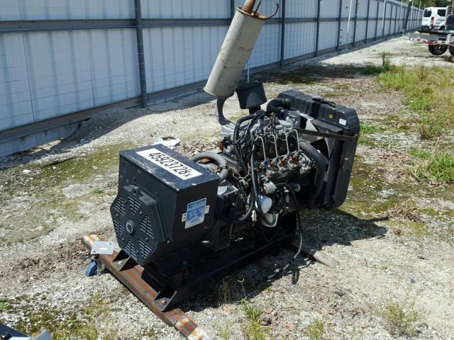 015197103 - 2003 CABIN TRAILER GENERATOR GRAY photo 4