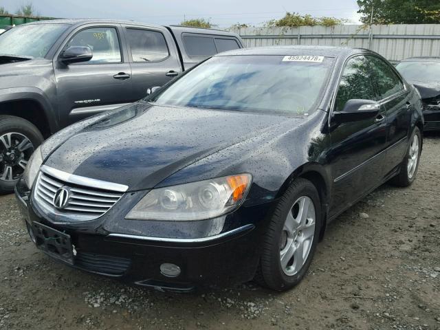 JH4KB16526C007792 - 2006 ACURA RL BLACK photo 2