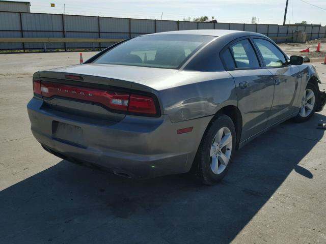 2C3CDXBG9CH213473 - 2012 DODGE CHARGER SE GRAY photo 4