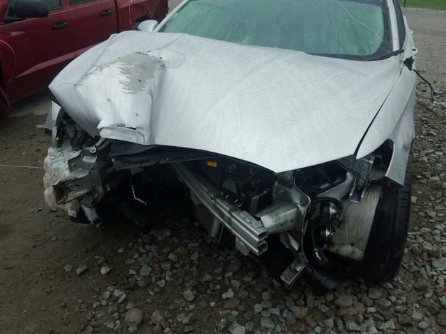 1FA6P0H70E5377452 - 2014 FORD FUSION SE SILVER photo 9