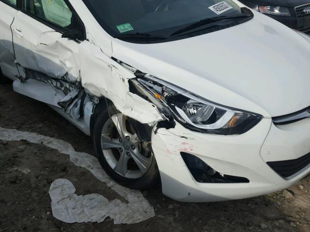 5NPDH4AE4GH673883 - 2016 HYUNDAI ELANTRA SE WHITE photo 9