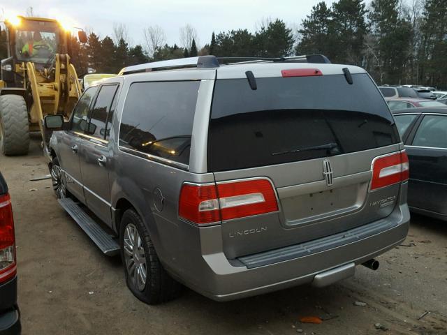 5LMFL28548LJ06130 - 2008 LINCOLN NAVIGATOR GRAY photo 3