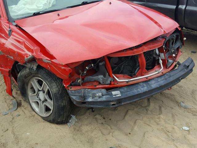 2CNBE13C136927473 - 2003 CHEVROLET TRACKER RED photo 9