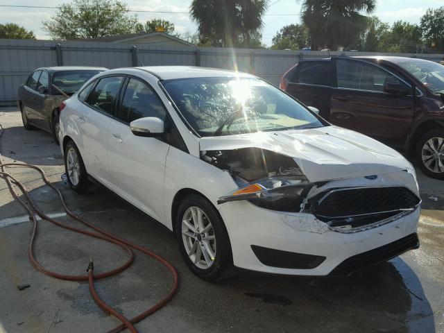 1FADP3F2XFL329292 - 2015 FORD FOCUS WHITE photo 1