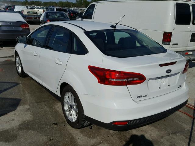 1FADP3F2XFL329292 - 2015 FORD FOCUS WHITE photo 3