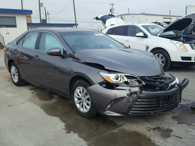4T4BF1FK4GR584428 - 2016 TOYOTA CAMRY LE GRAY photo 1