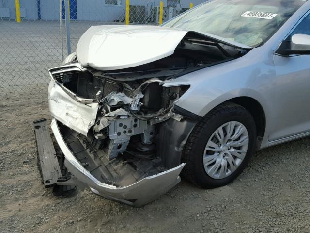 4T4BF1FK5CR251343 - 2012 TOYOTA CAMRY BASE SILVER photo 9