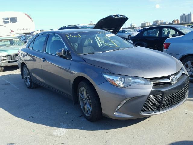 4T1BF1FK3HU804833 - 2017 TOYOTA CAMRY LE GRAY photo 1