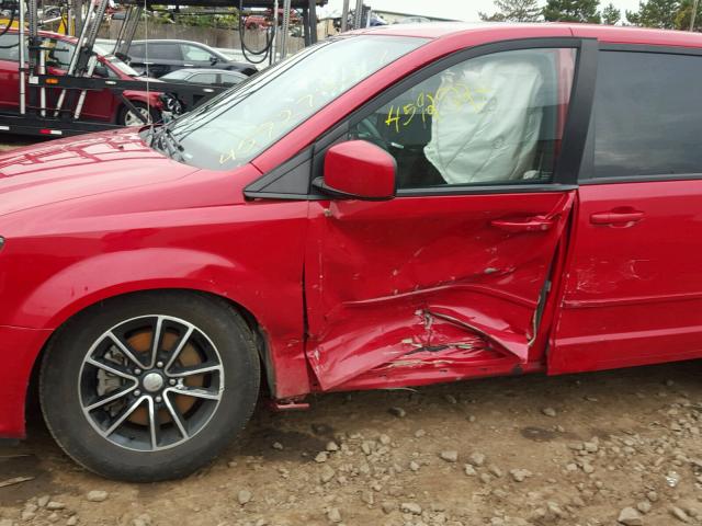 2C4RDGBG1FR710232 - 2015 DODGE GRAND CARA RED photo 8