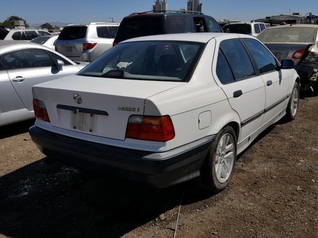 WBACA5316PFG04901 - 1993 BMW 318 I WHITE photo 4